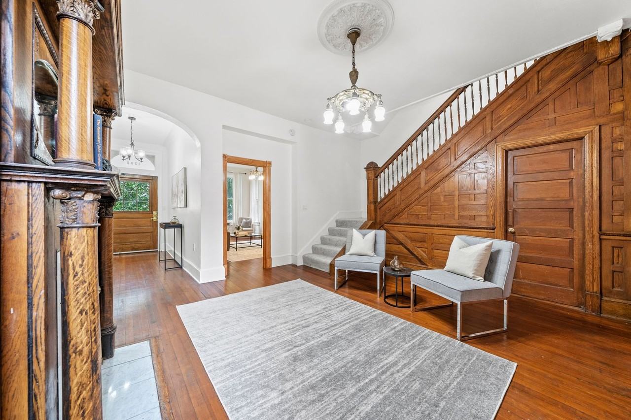 1306 Euclid St Nw #2 - Photo 4 of 32