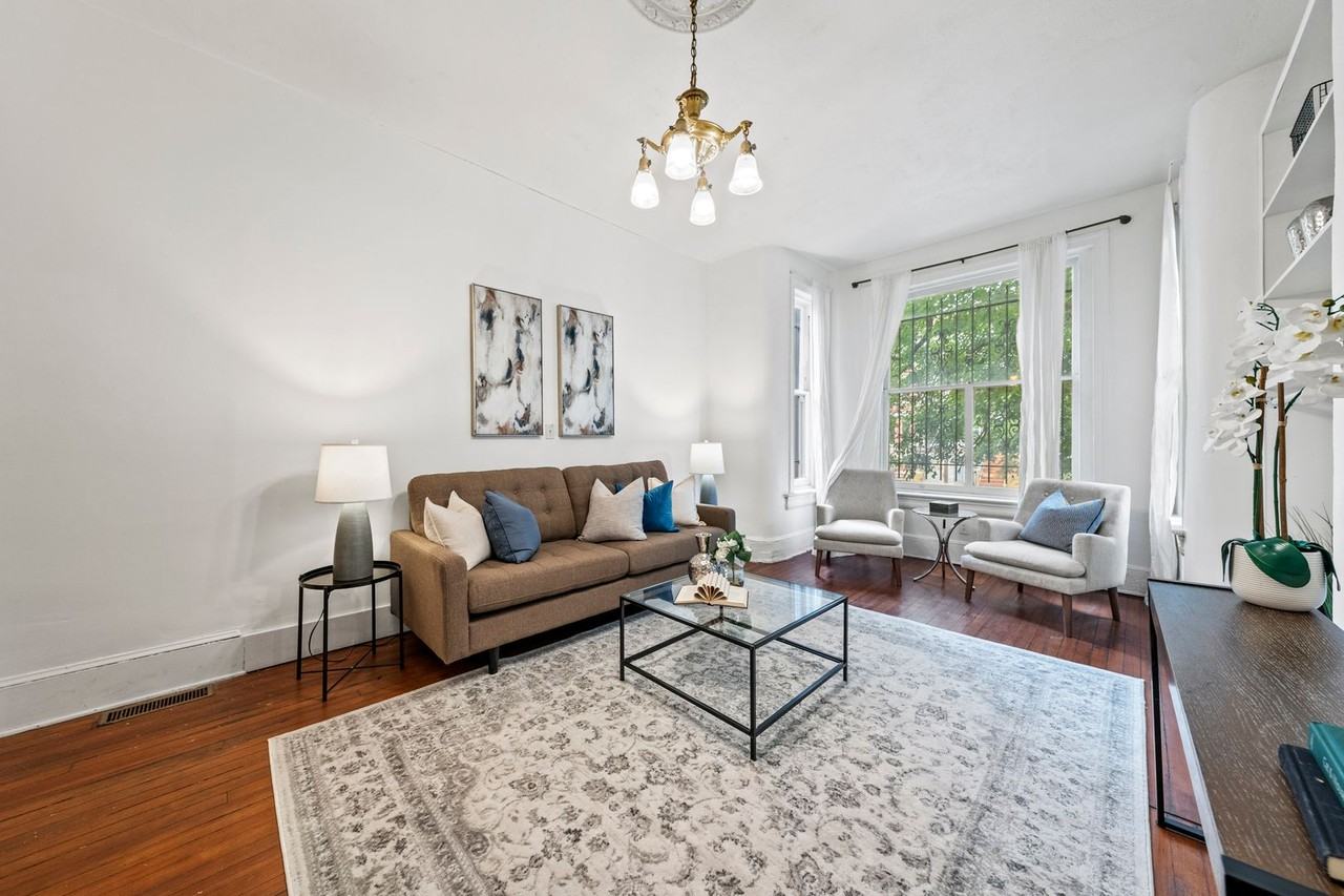 1306 Euclid St Nw #2 - Photo 6 of 32