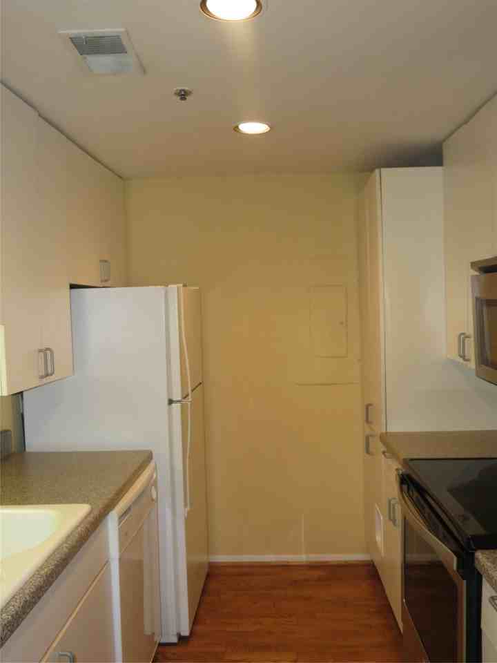 4334 Buena Vista St #G - Photo 4 of 14