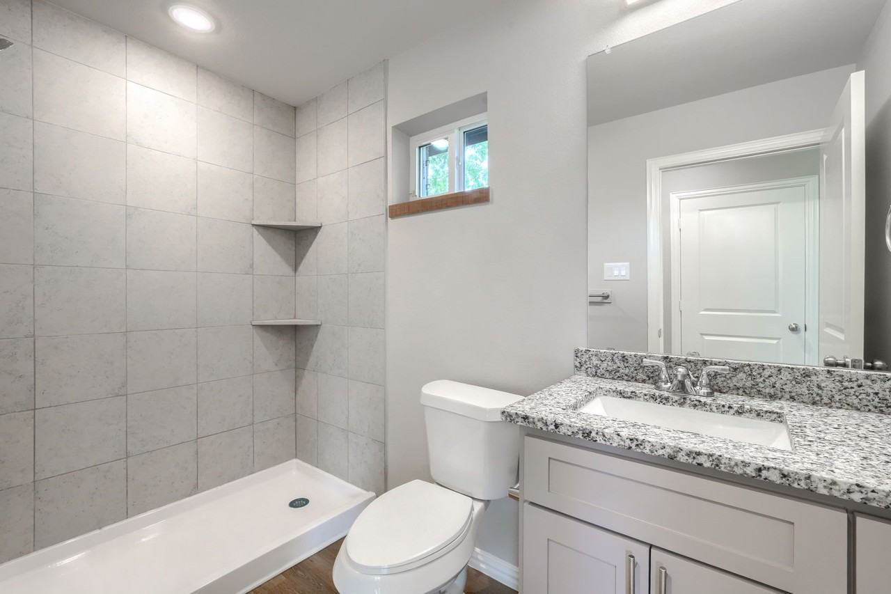 321A Fagg Dr - Photo 4 of 12