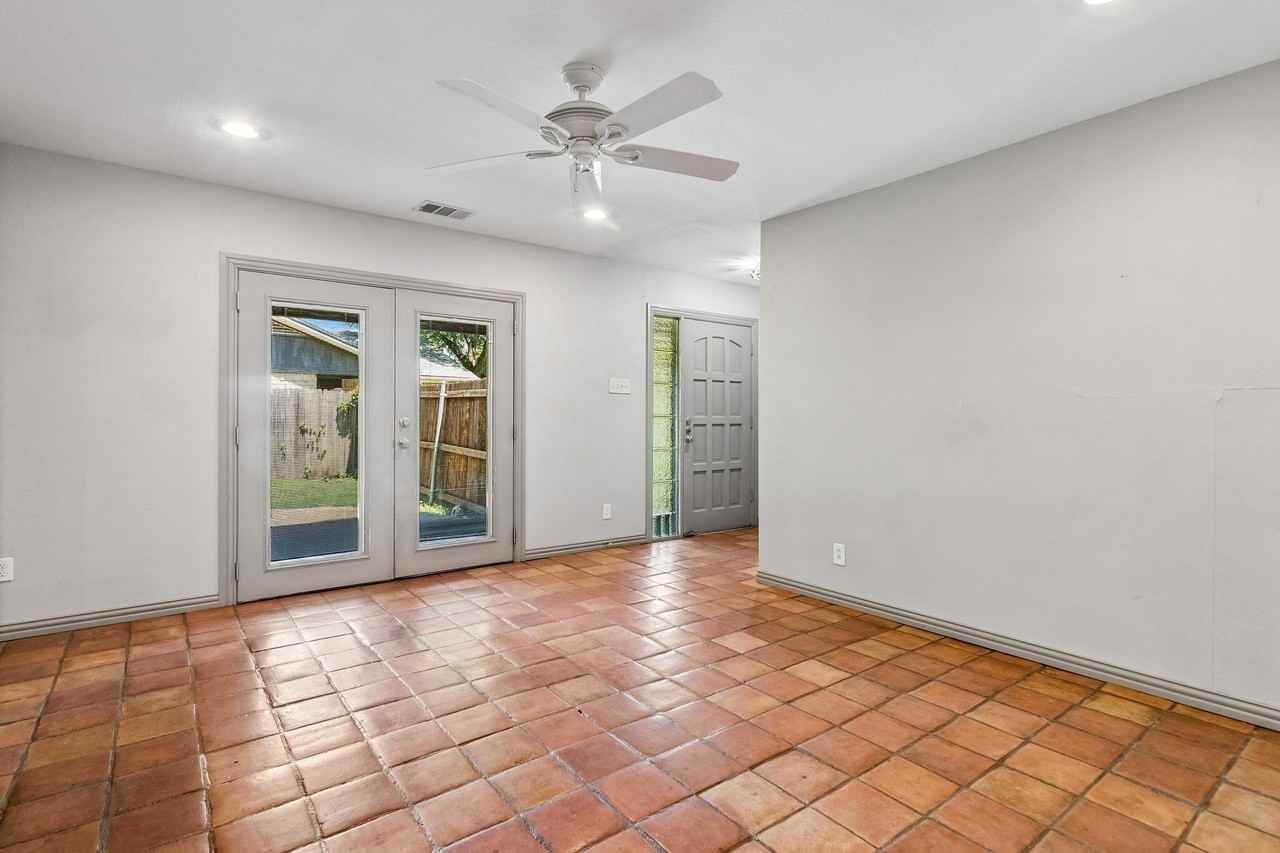 13203 - 13205 Kit Lane - Photo 2 of 15