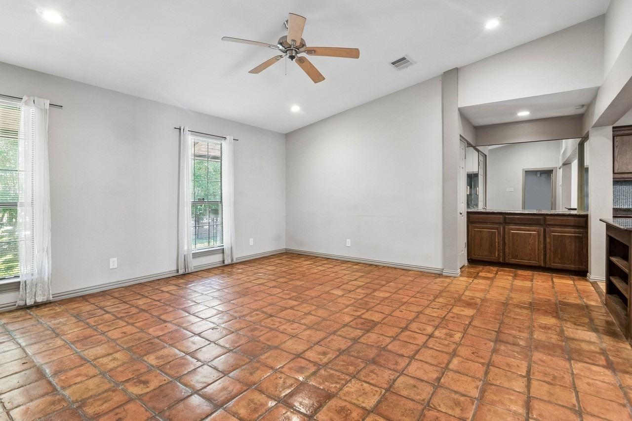 13203 - 13205 Kit Lane - Photo 3 of 15