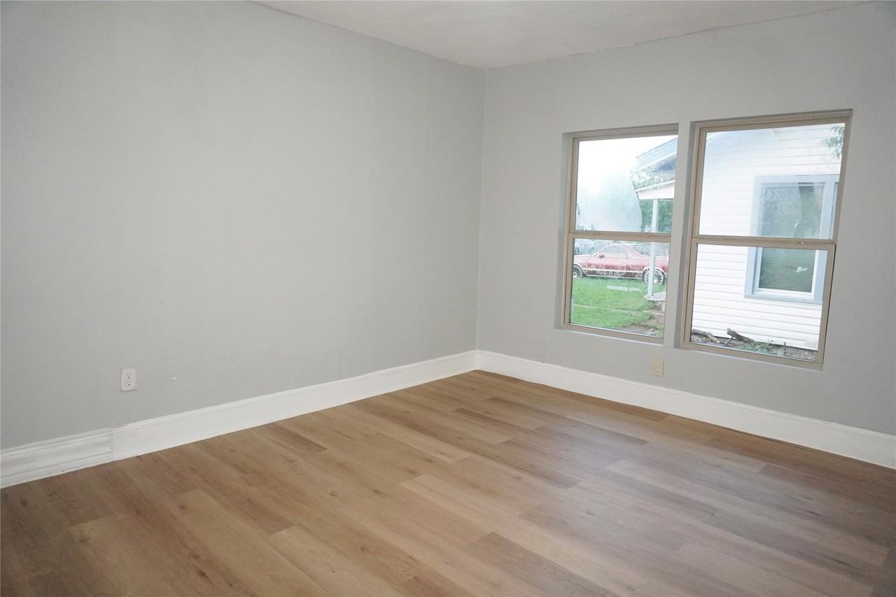 1406 Galloway Ave - Photo 7 of 15