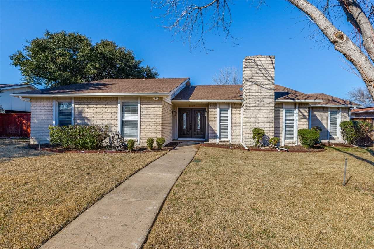 1507 Auburn Dr