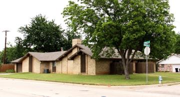 featured image of 720 Mimosa Dr