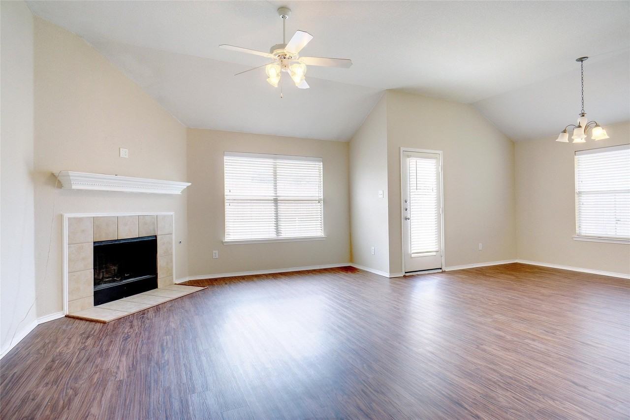 1305 Mountain Peak Dr - Photo 5 of 16