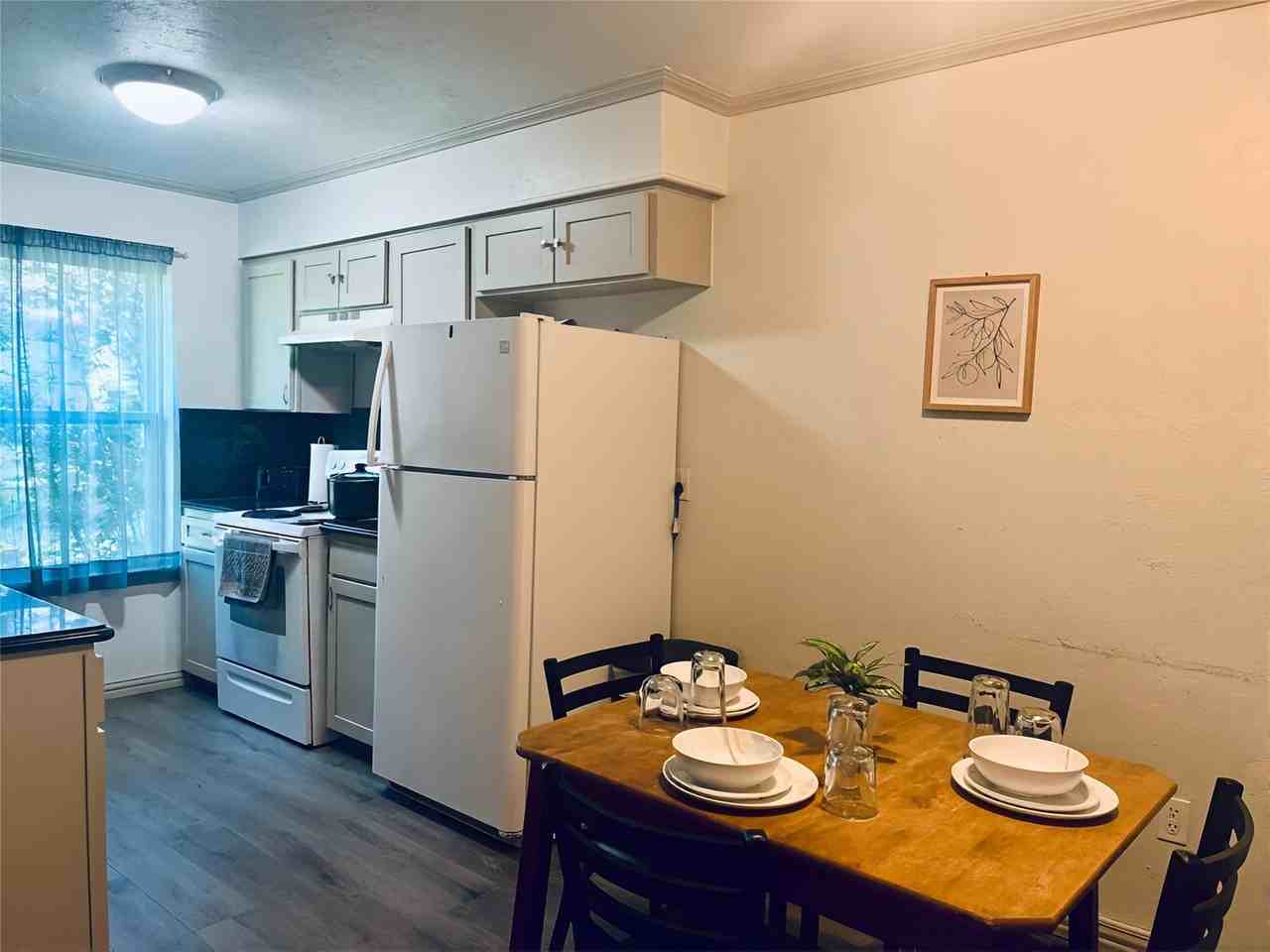 2206 Statler Dr - Photo 5 of 37