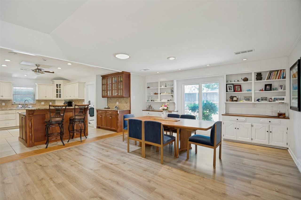 11224 Pinocchio Dr - Photo 4 of 12