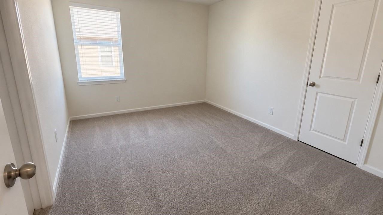 1874 Purtis Creek Dr - Photo 2 of 11