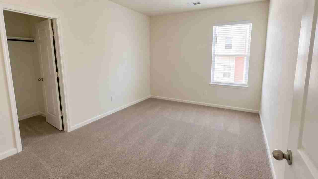 1874 Purtis Creek Dr - Photo 7 of 11