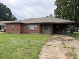1517 Baxter Ave - Photo 1 of 1