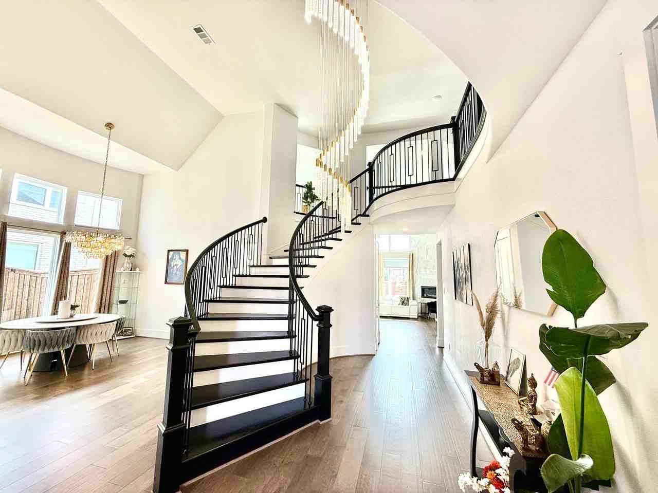 4878 Limousine Ln - Photo 2 of 27