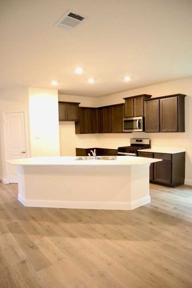 3902 Nature Ct - Photo 7 of 21