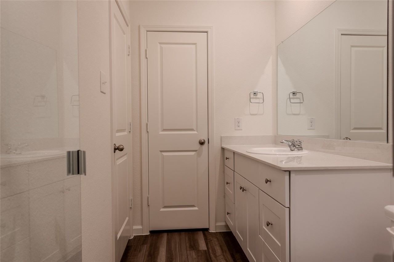 4407 Silverweed Ln - Photo 2 of 21