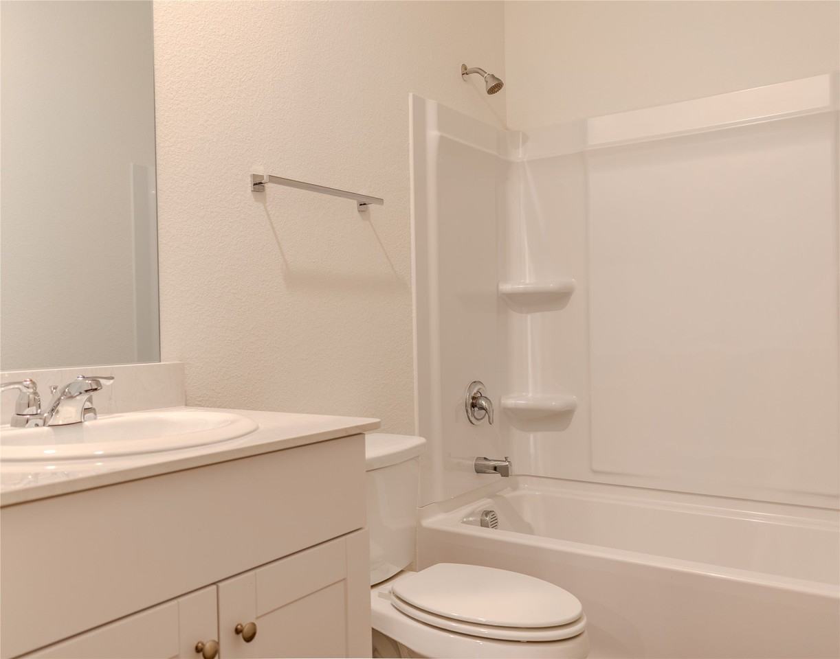 4407 Silverweed Ln - Photo 3 of 21