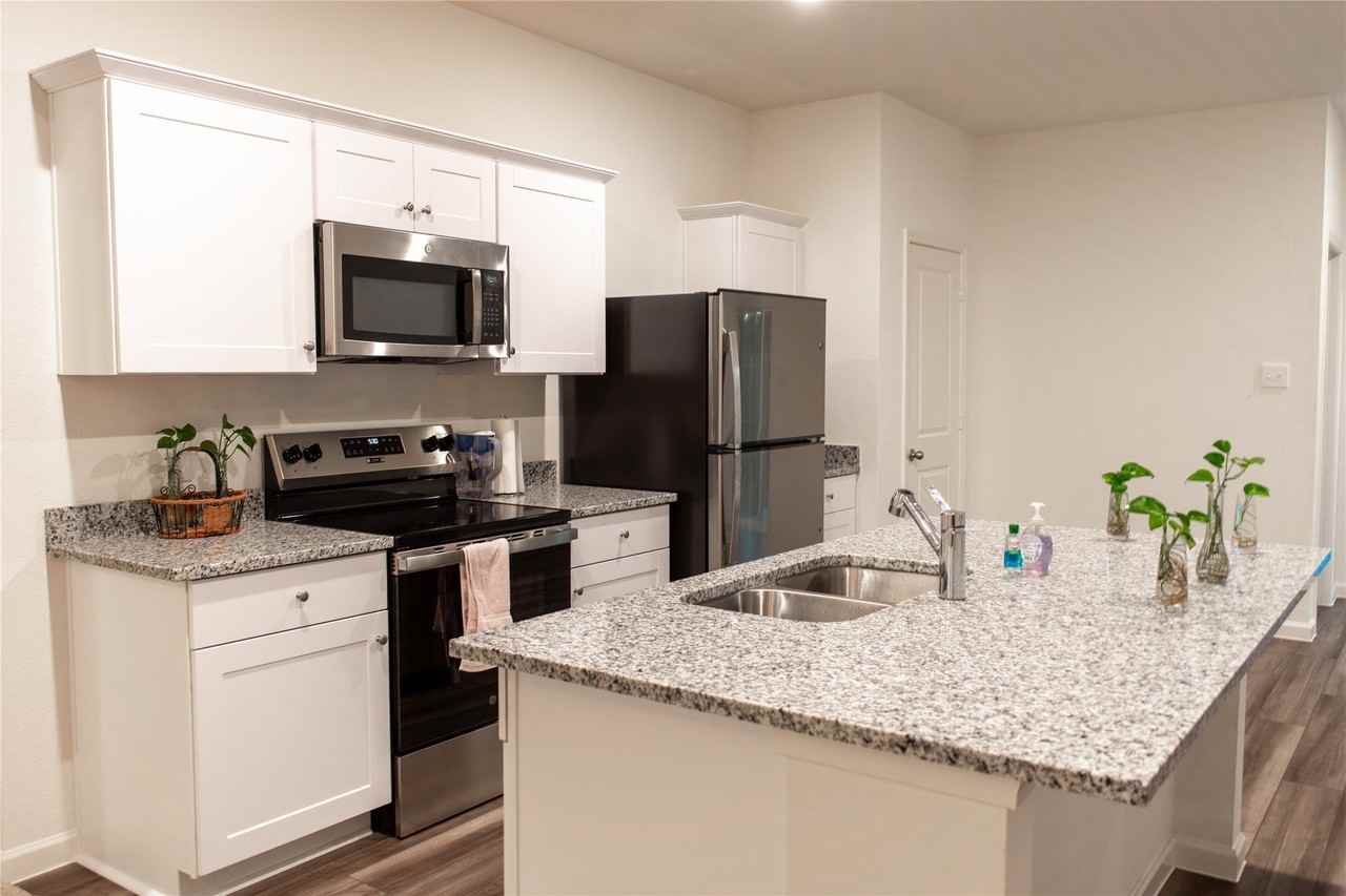4407 Silverweed Ln - Photo 6 of 21