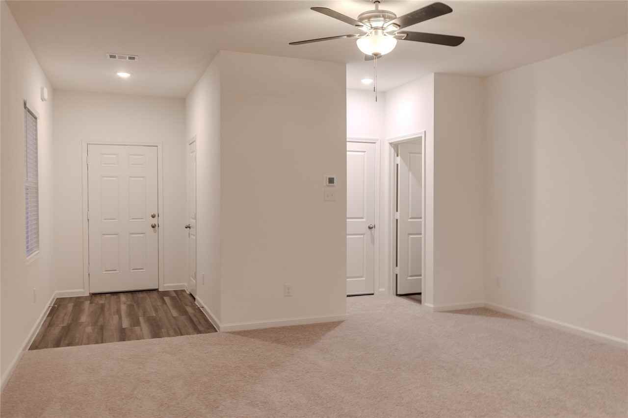 4407 Silverweed Ln - Photo 7 of 21