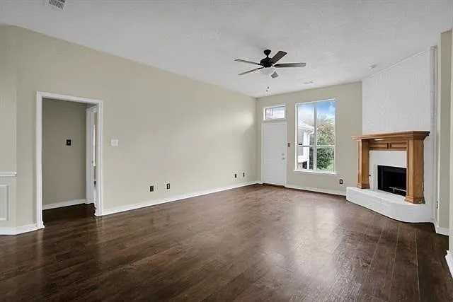 827 Cornell Ln - Photo 7 of 17