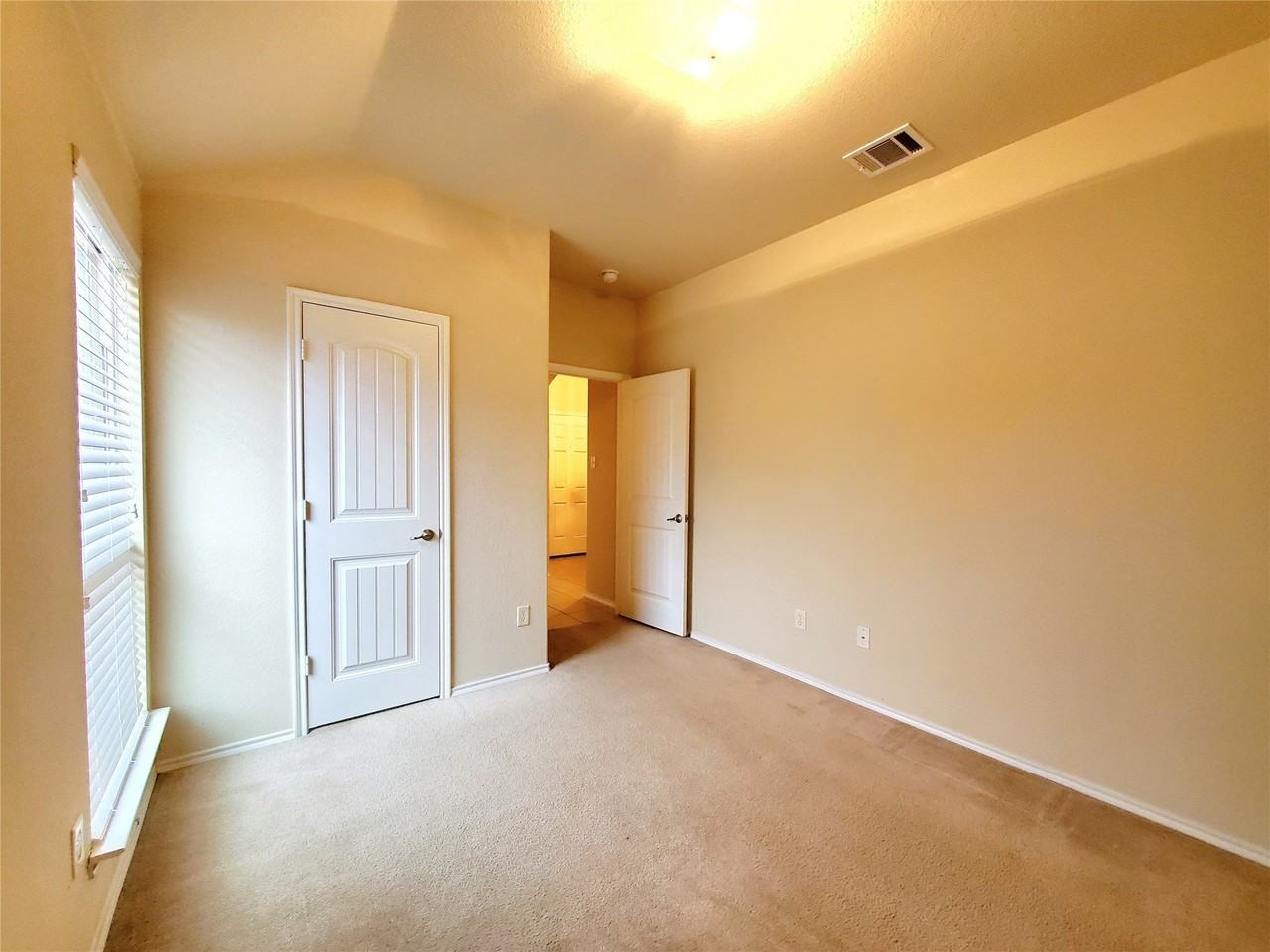 1925 Carol Ln - Photo 6 of 21
