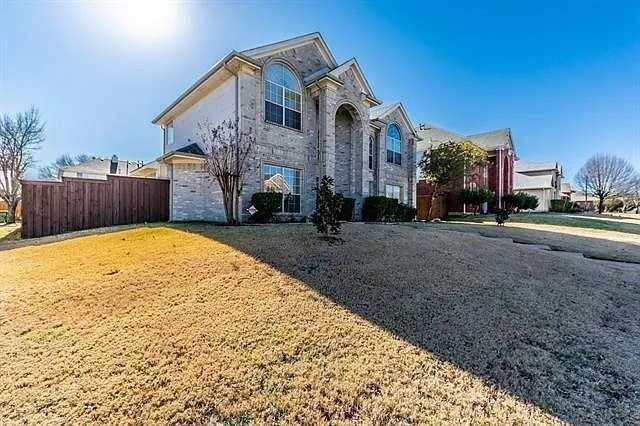 1612 Chester Dr - Photo 3 of 19