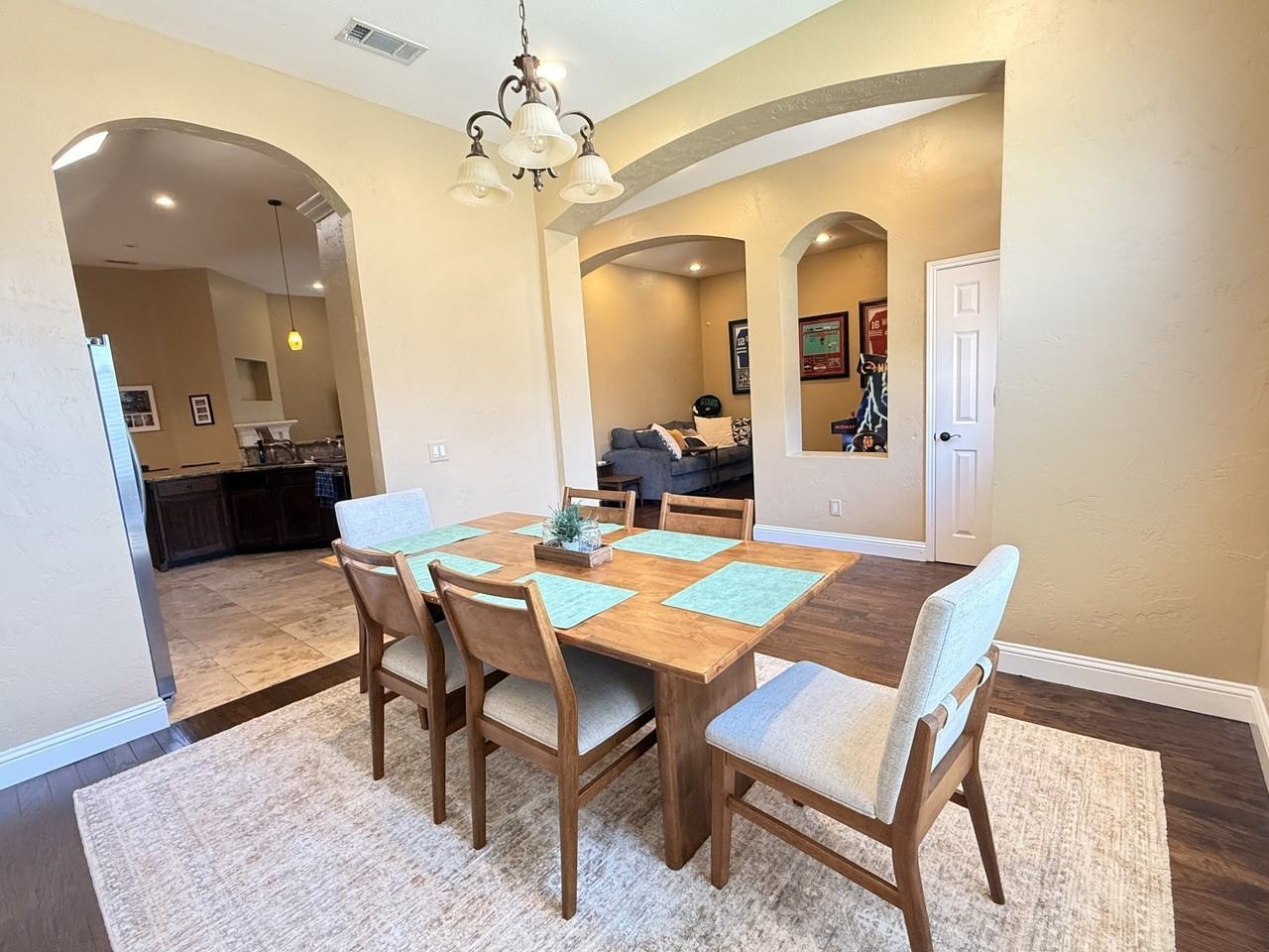 4313 Creekstone Dr - Photo 2 of 17
