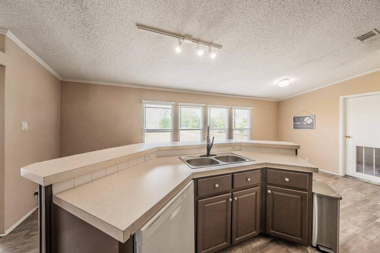 8636 County Road 148 - Photo 3 of 21