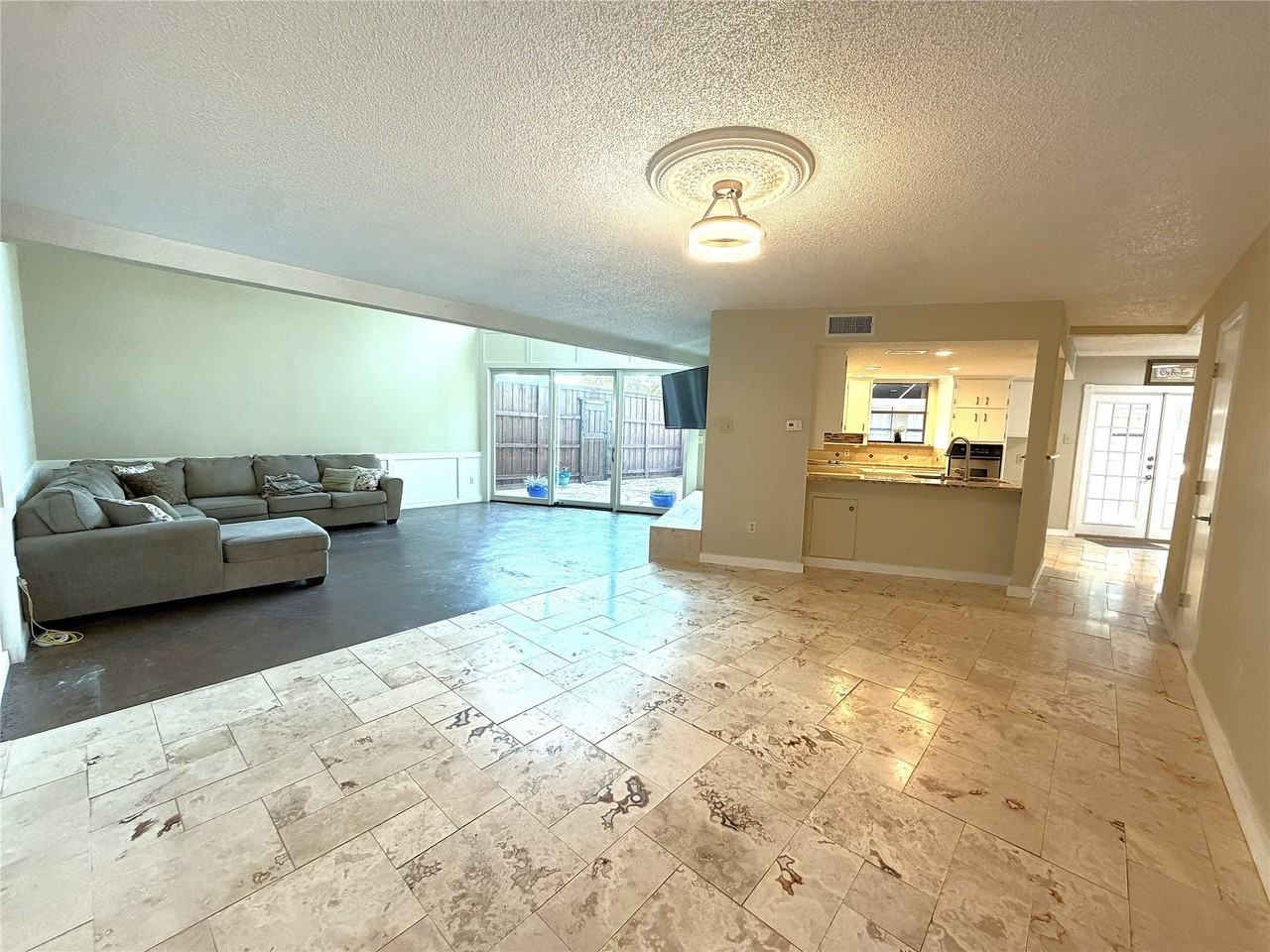 1725 Ashland Ave - Photo 7 of 29