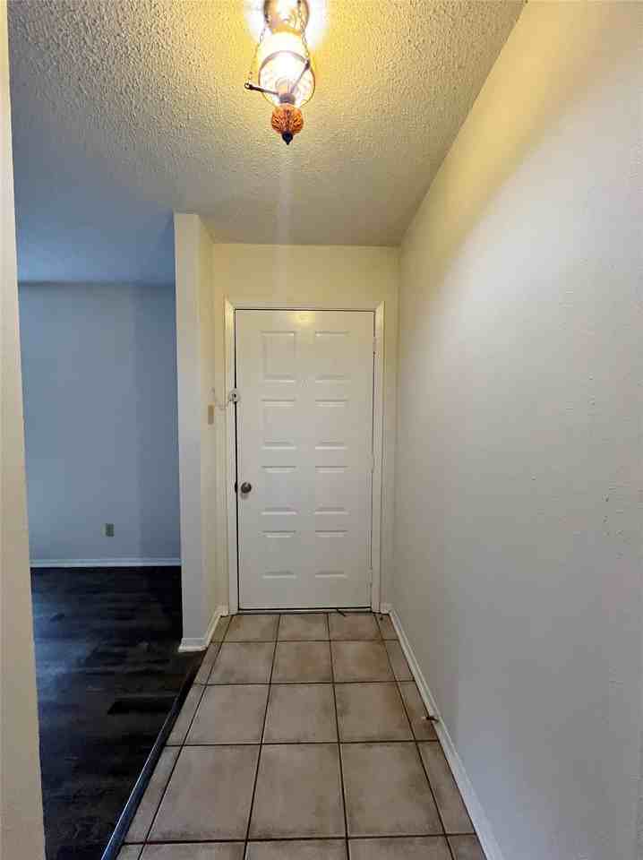 1209 Irwin Dr - Photo 2 of 18