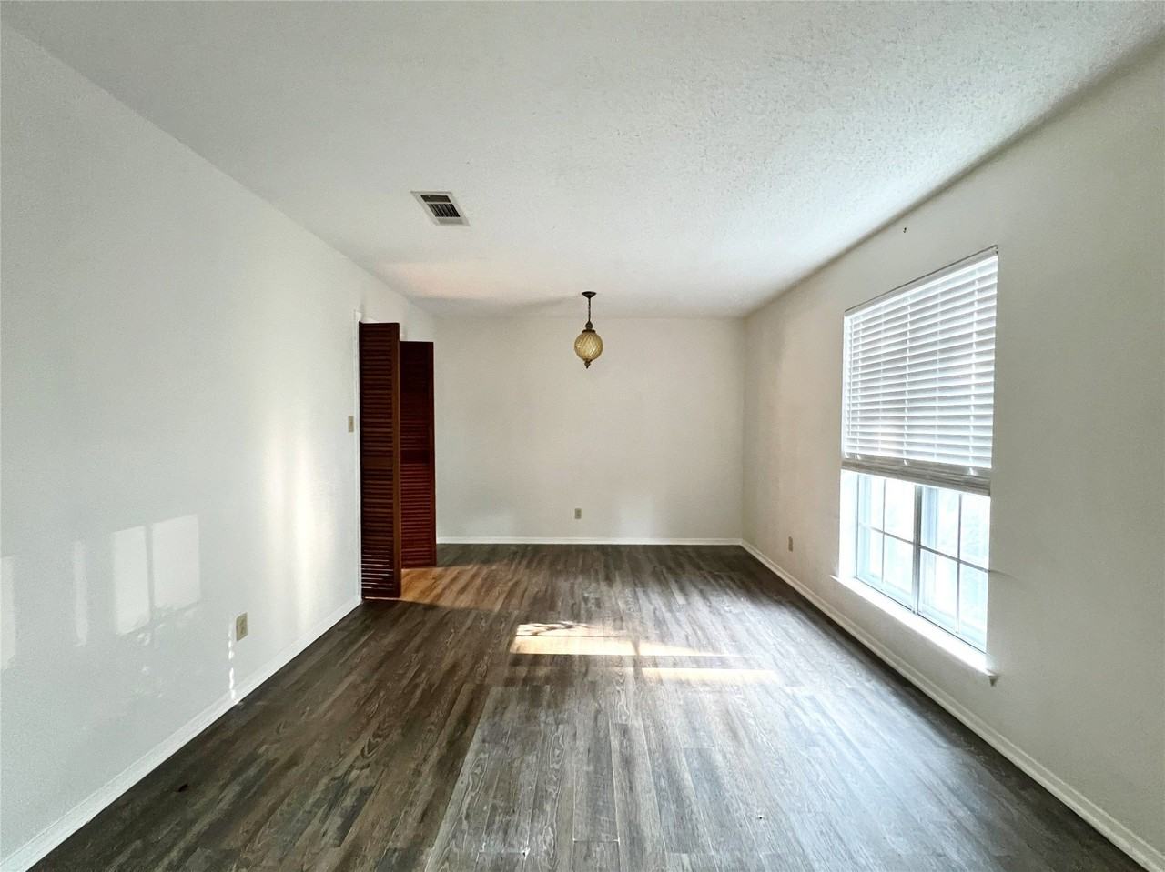 1209 Irwin Dr - Photo 3 of 18