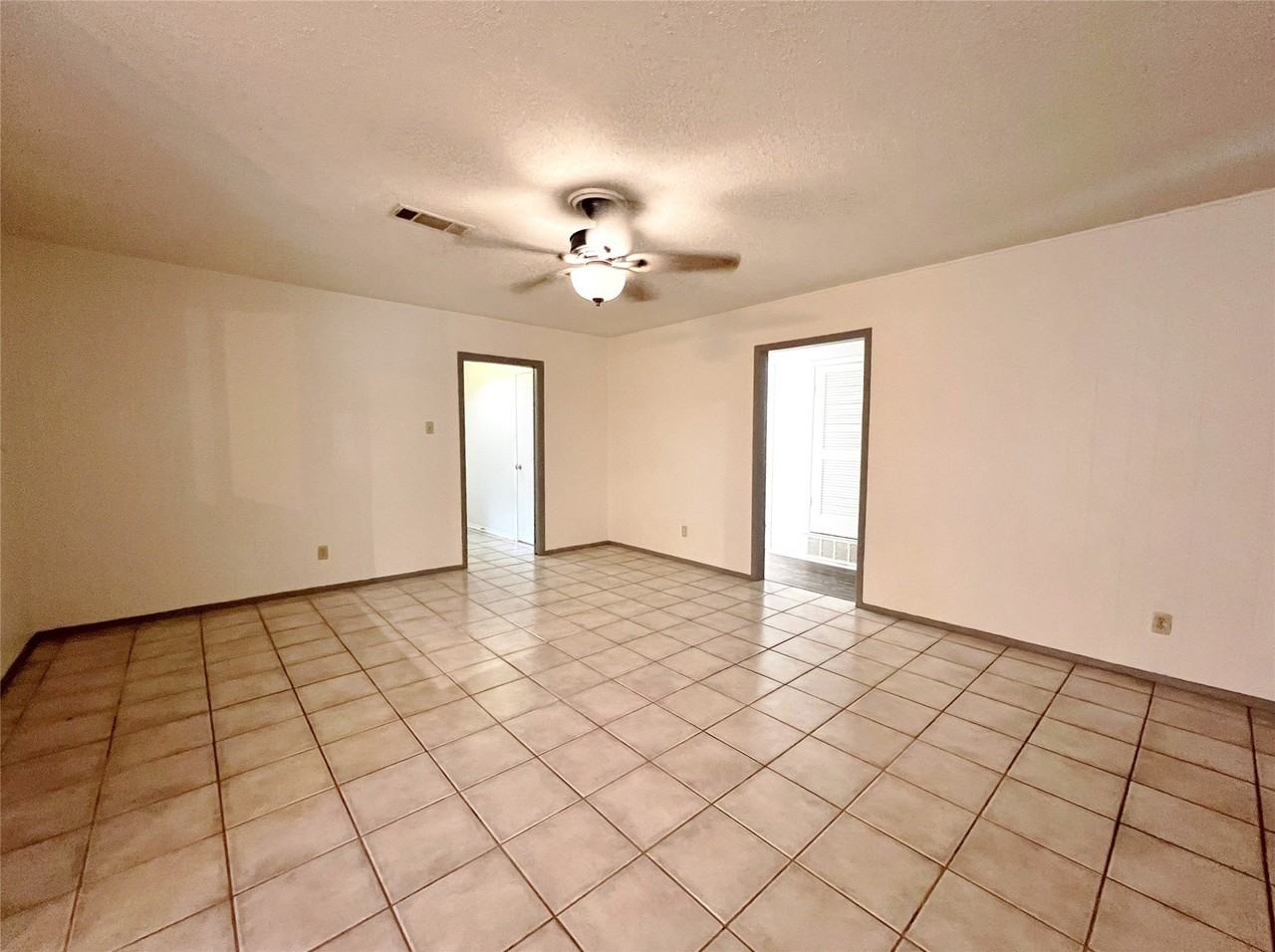 1209 Irwin Dr - Photo 5 of 18
