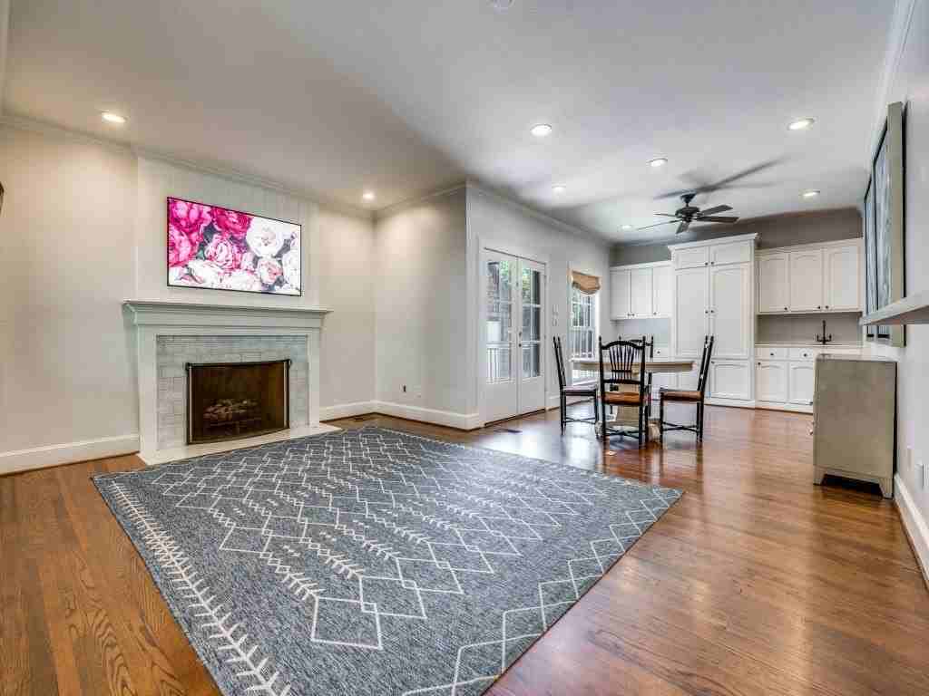 3837 Villanova St - Photo 6 of 14