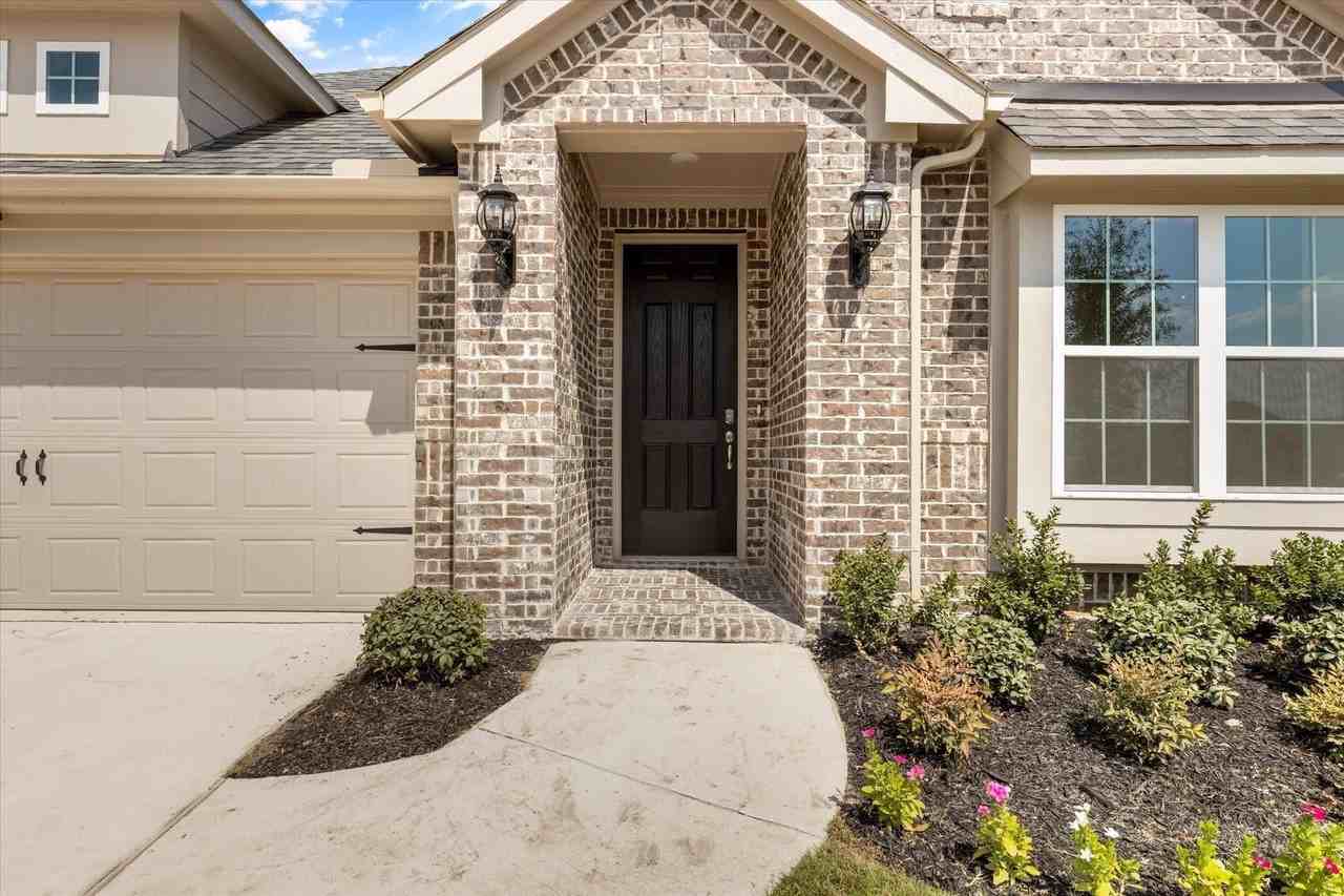 324 Amenduni Ln - Photo 5 of 34