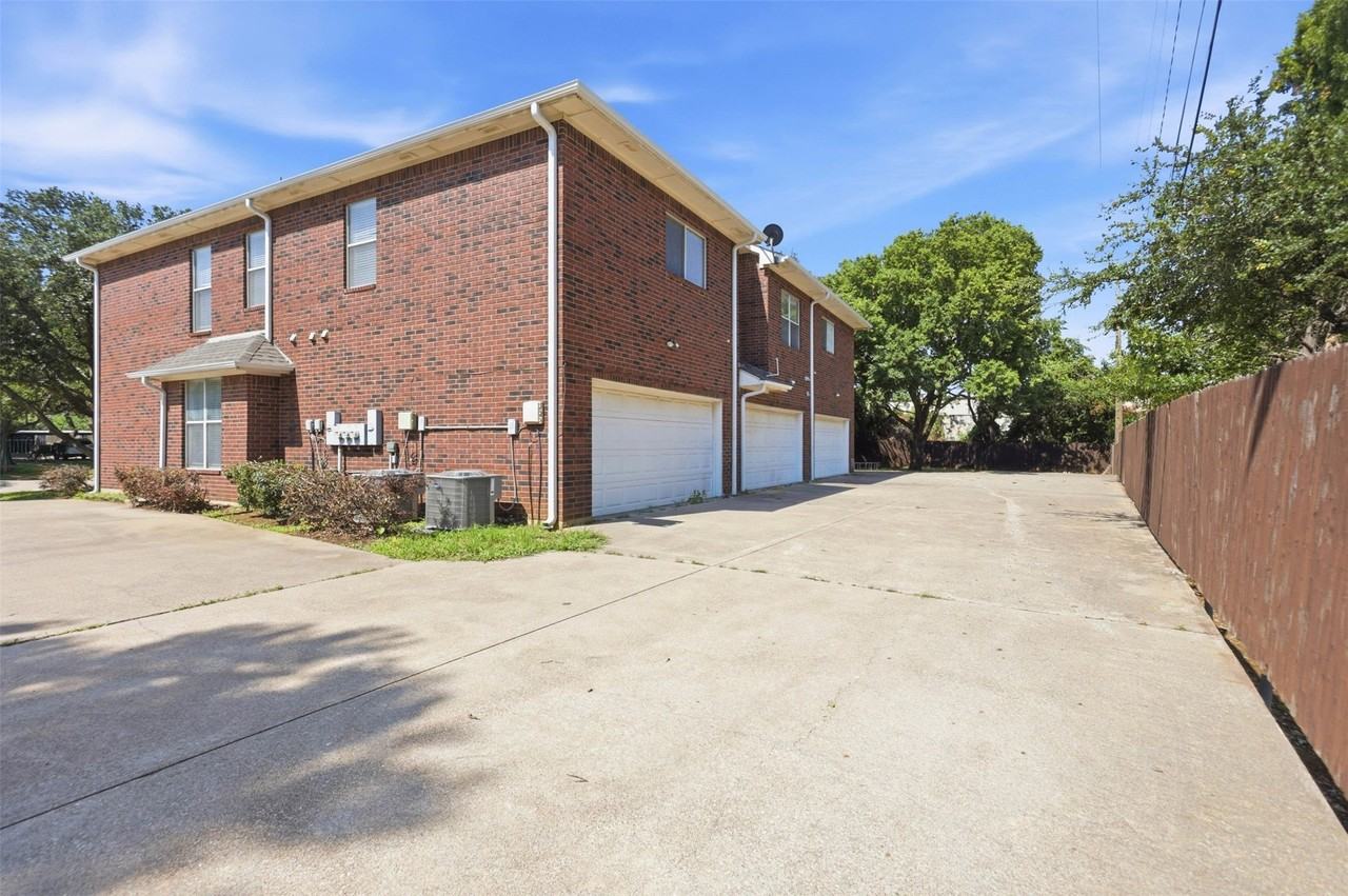 121 Wildwood Ct #200 - Photo 2 of 23