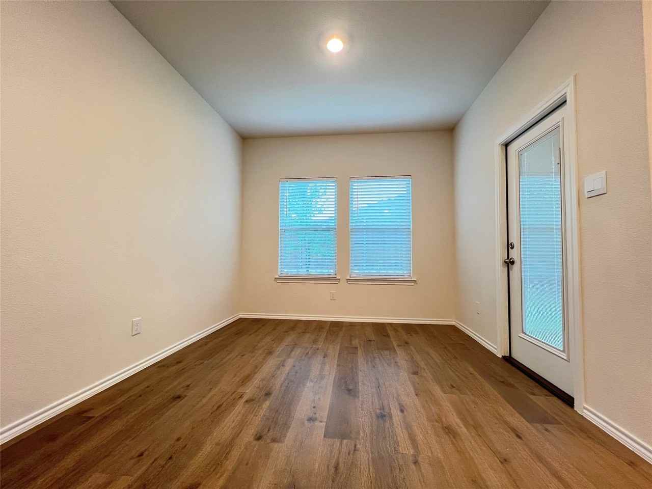 13156 Sanctuary Dr - Photo 6 of 23