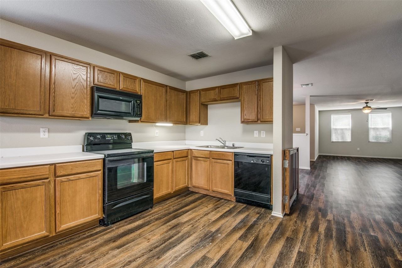 12638 Vandelia St - Photo 5 of 12