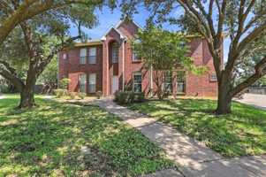 featured image of 121 Wildwood Ct #300
