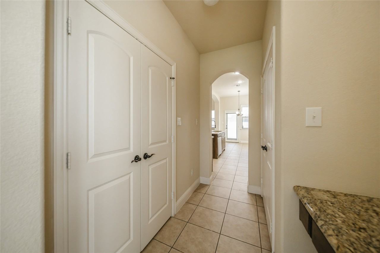 4150 Florence Dr - Photo 6 of 35