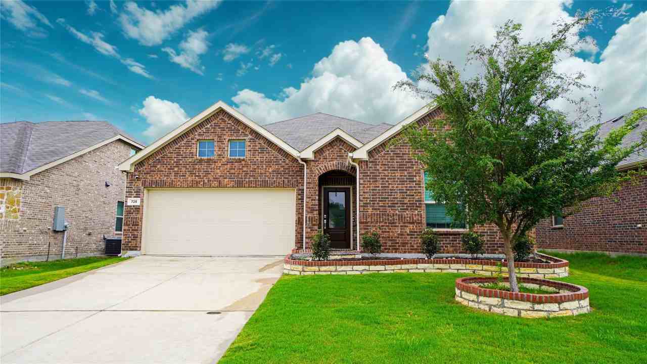 725 Alden Dr - Photo 2 of 27