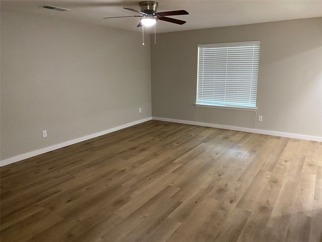 2509 Harbor Trl - Photo 3 of 27