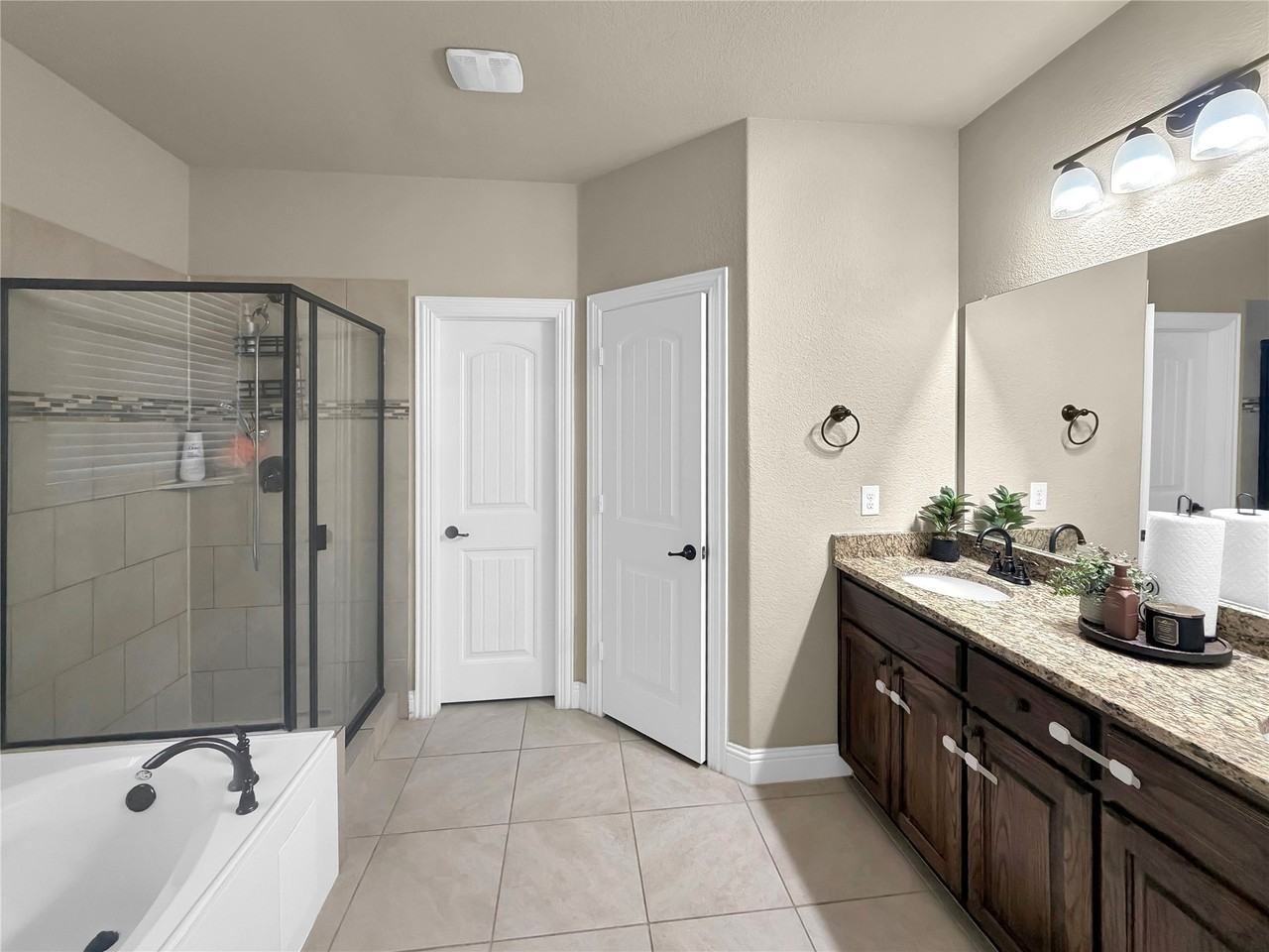 10700 Lariat Trail Dr - Photo 6 of 10