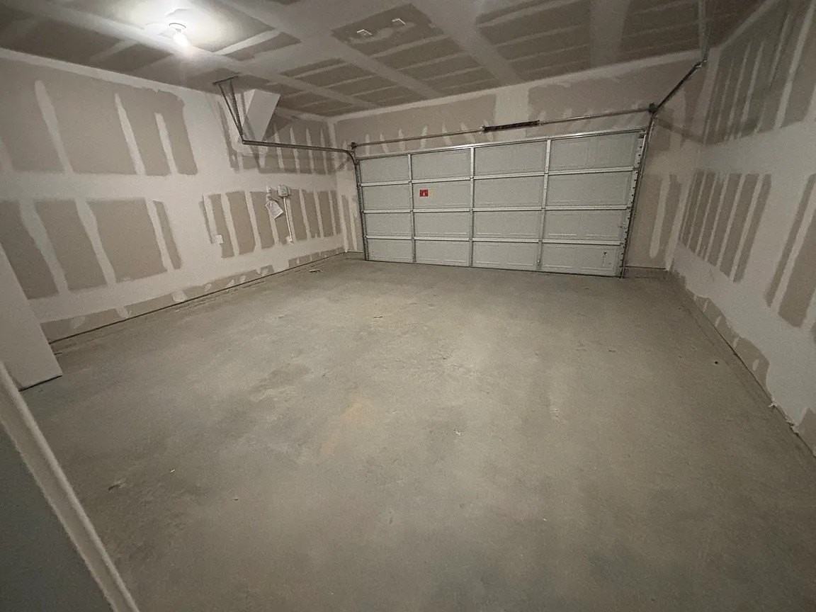 5940 Sahara Dr - Photo 6 of 9