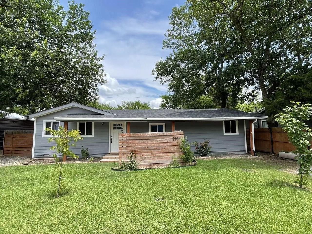 118 Park Dr