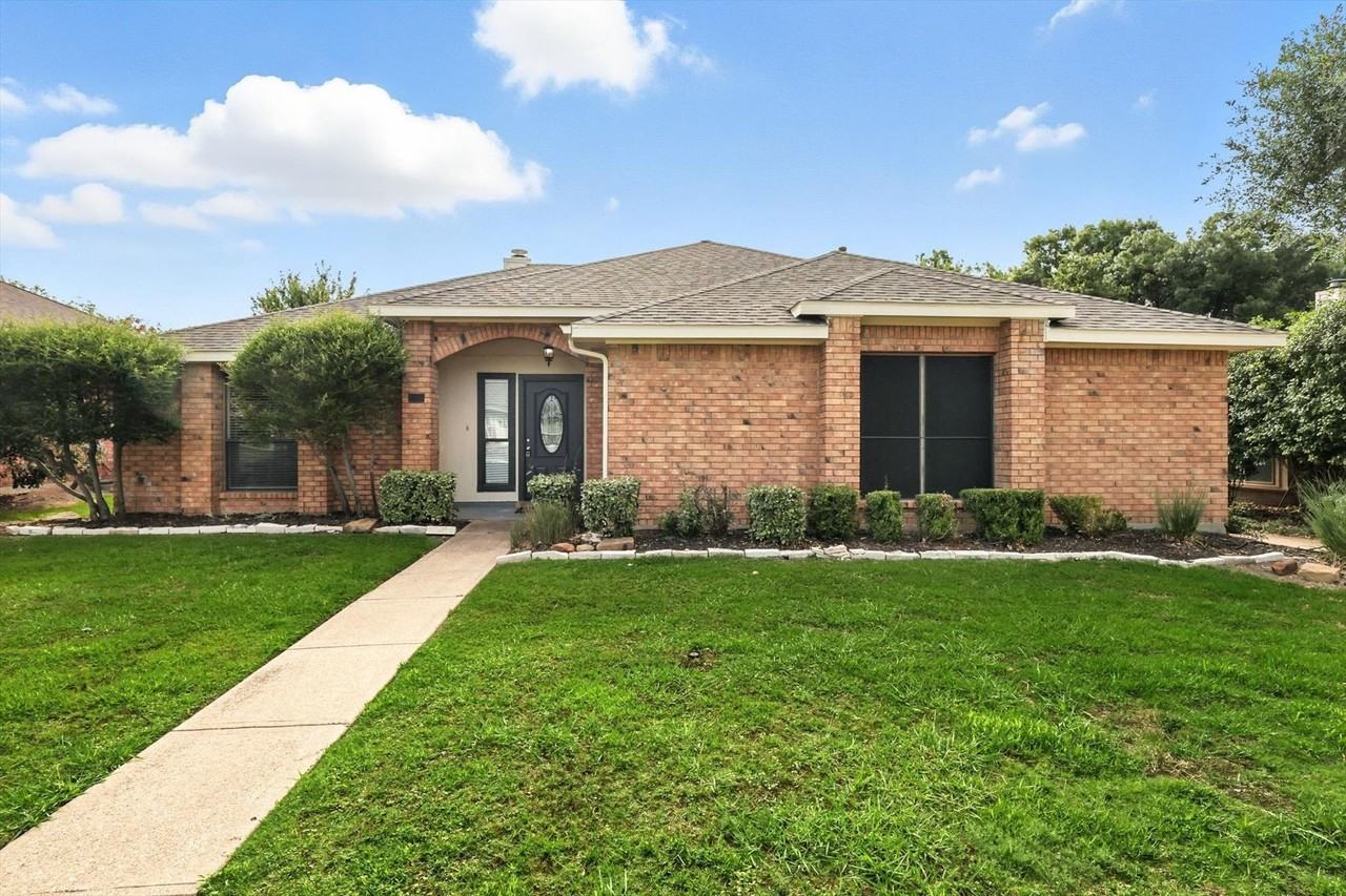 5446 Meadow Vista Ln - Photo 2 of 38