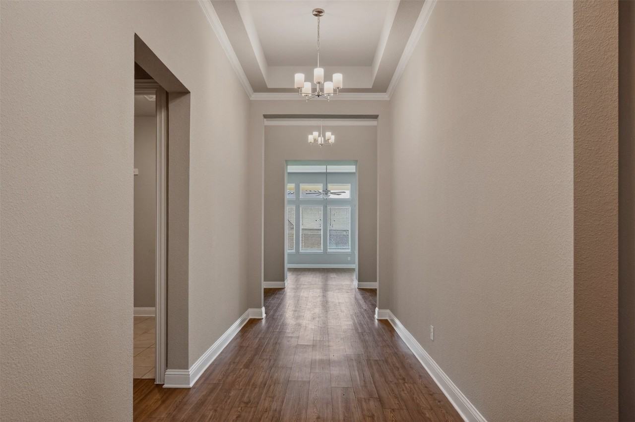 16812 Bitterroot Rd - Photo 3 of 27