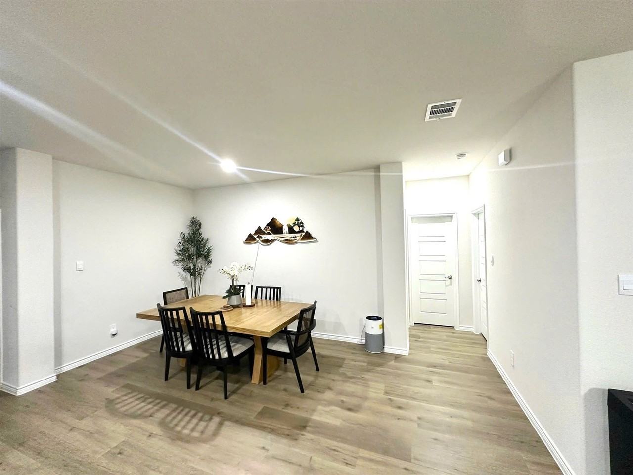 324 Revolution Rd - Photo 2 of 15