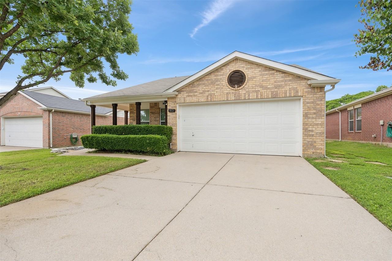 8821 Tumbleweed Dr - Photo 2 of 31