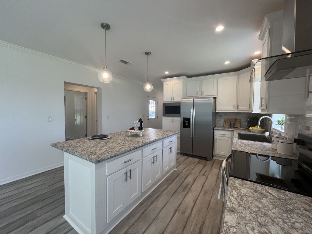 589 Johnathans Cay - Photo 3 of 33