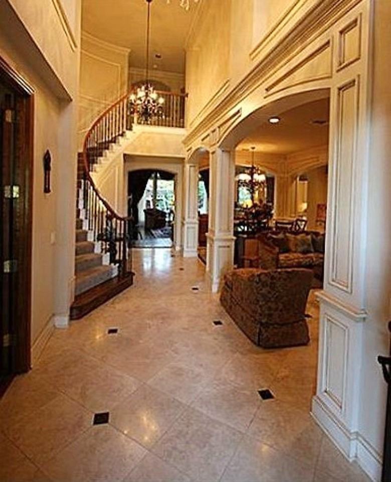 6000 Old South Ct - Photo 4 of 24