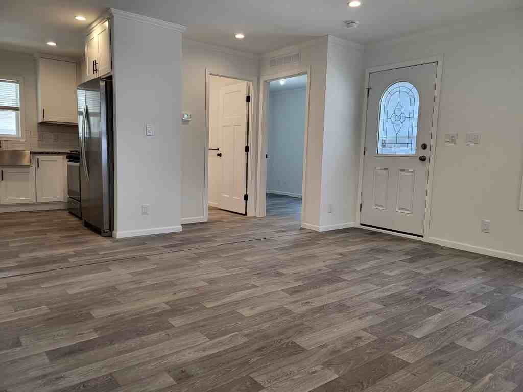 1143 Bayside Rd - Photo 3 of 35