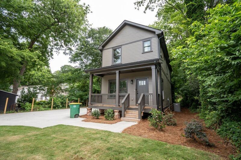 382 N Chase St - Photo 2 of 21